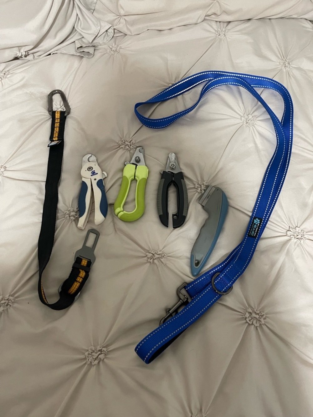 Blue Reflective Dog Leash/seatbelt leash  with Assorted Nail Clippers